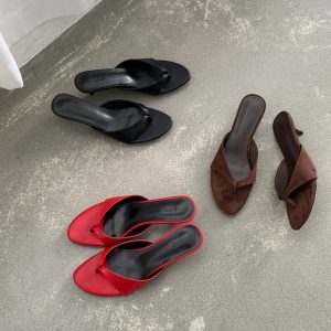 2026 Summer New French Style Thin Heel Toe Clip Slippers for Women Daily Commute Versatile Casual Sandals